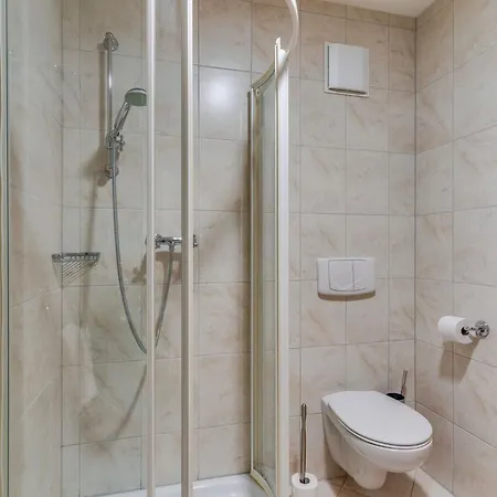아파트 International House Mit Terrasse Zw 4 *