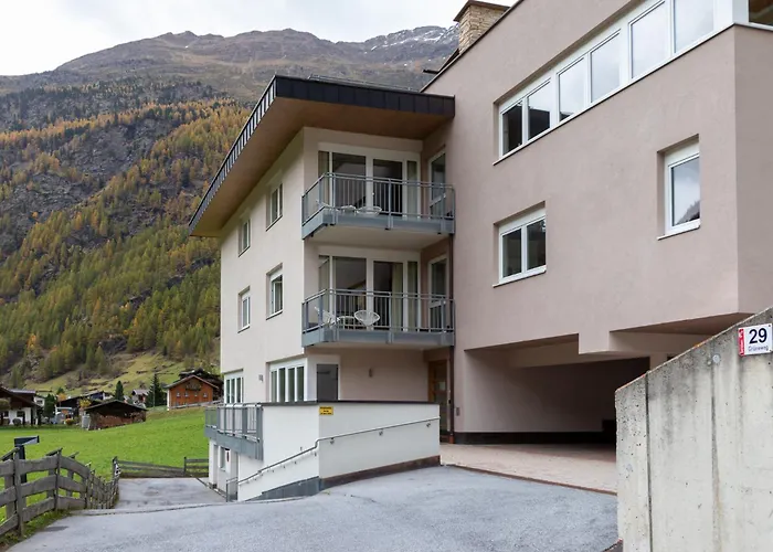 International House Mit Terrasse Zw 4 Daire *